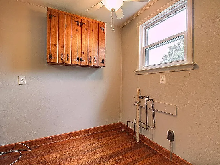 3705 Oxford St — Photo 12