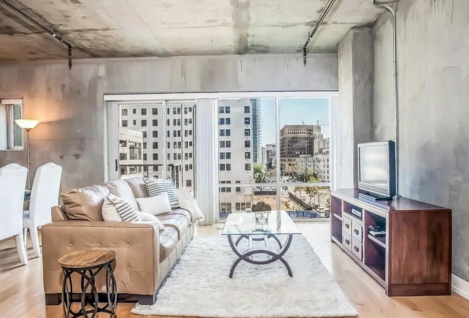 1st image of 645 W 9th St APT 526