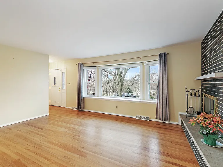 1000 Jackson Ave — Photo 21