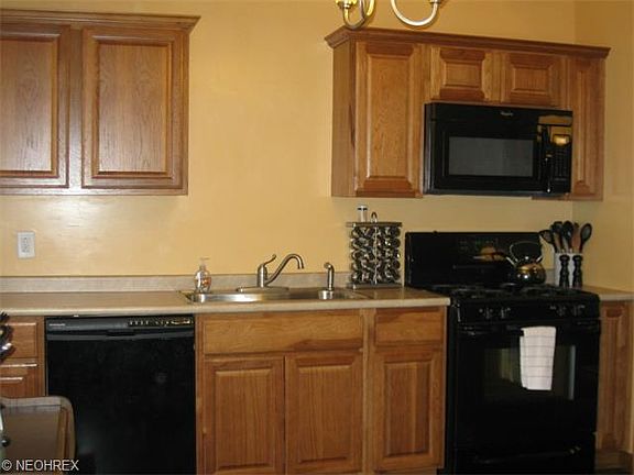 3rd image of 5862 Marra Dr
