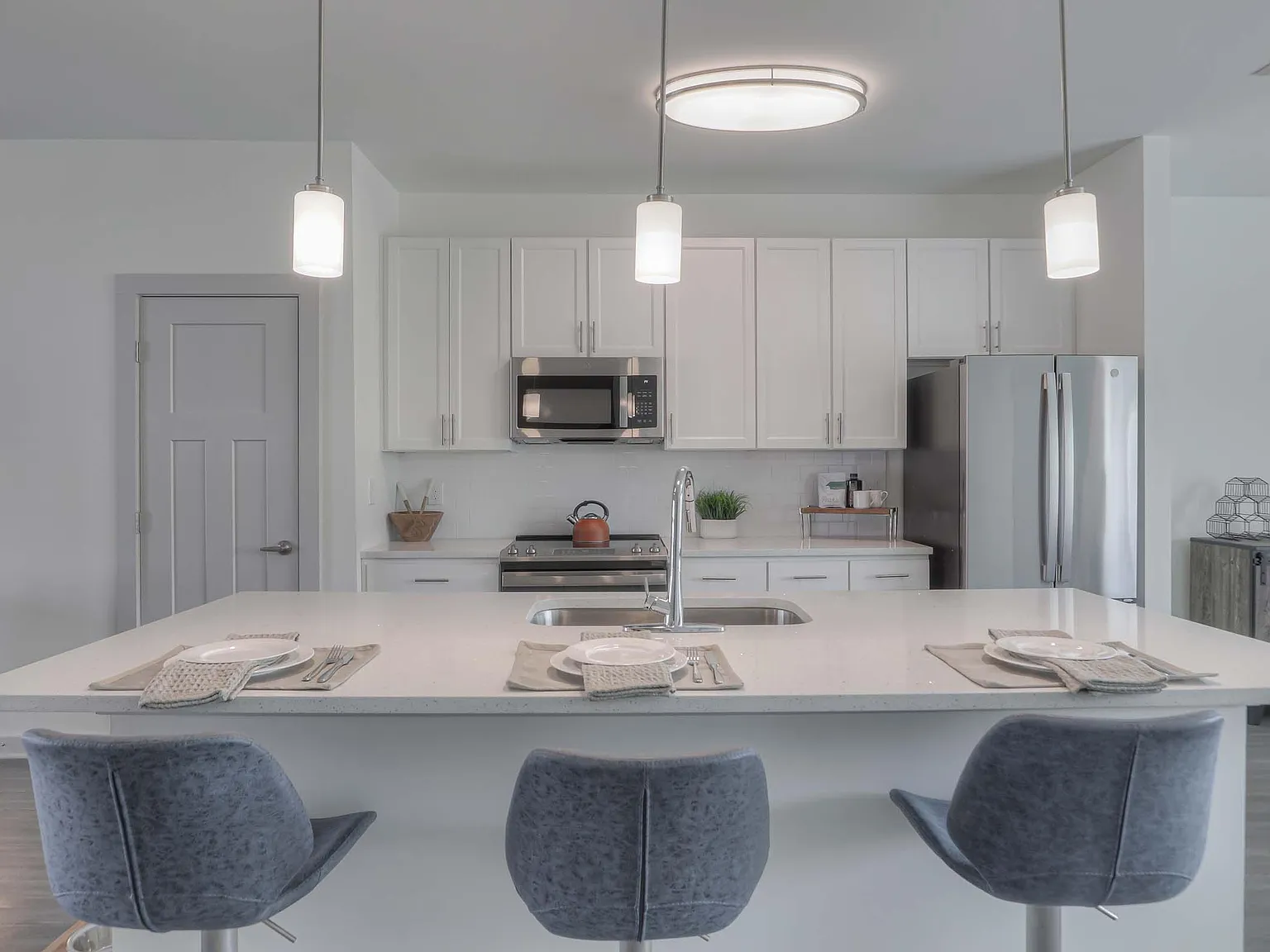 The Flats at Laurel & Pine — Photo 2