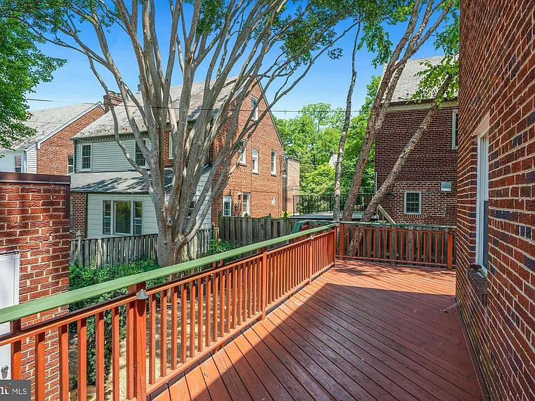 4505 Alton Pl NW — Photo 42