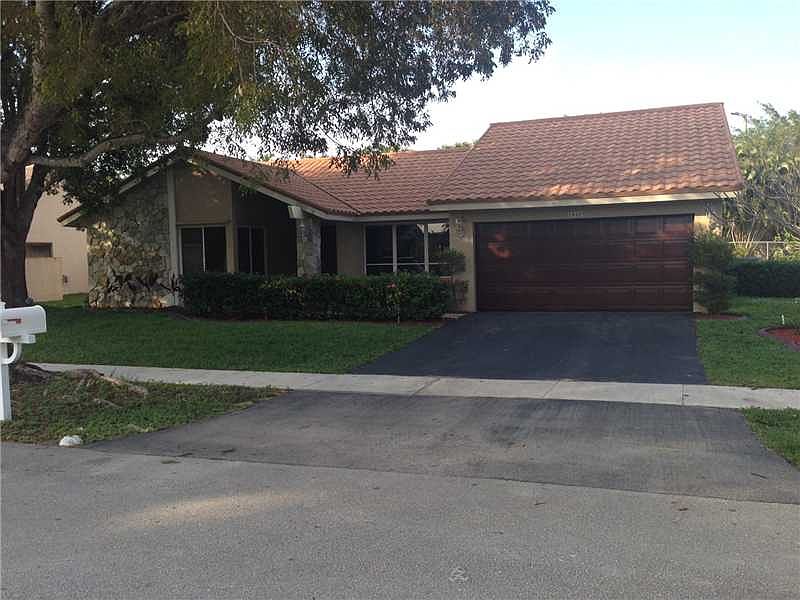 1st image of 10405 NW 7th Ct