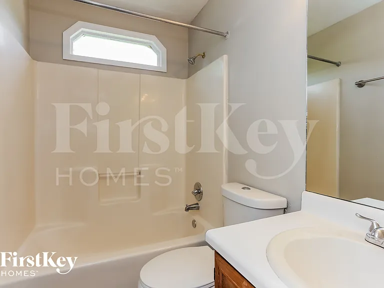1717 Bertram Ln SW — Photo 16