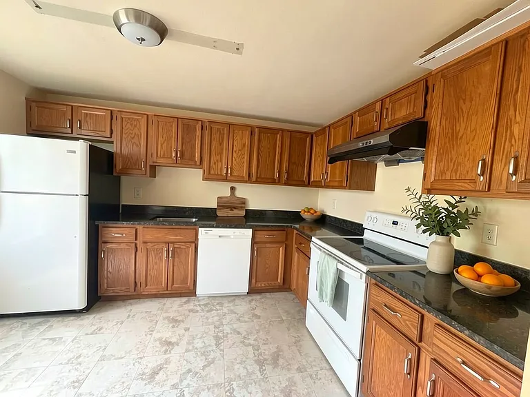 10508 Smithy Ct — Photo 4