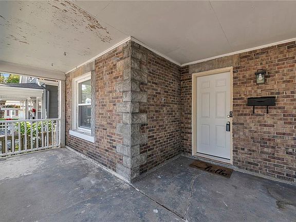 2nd image of 1505 W 39th Ave