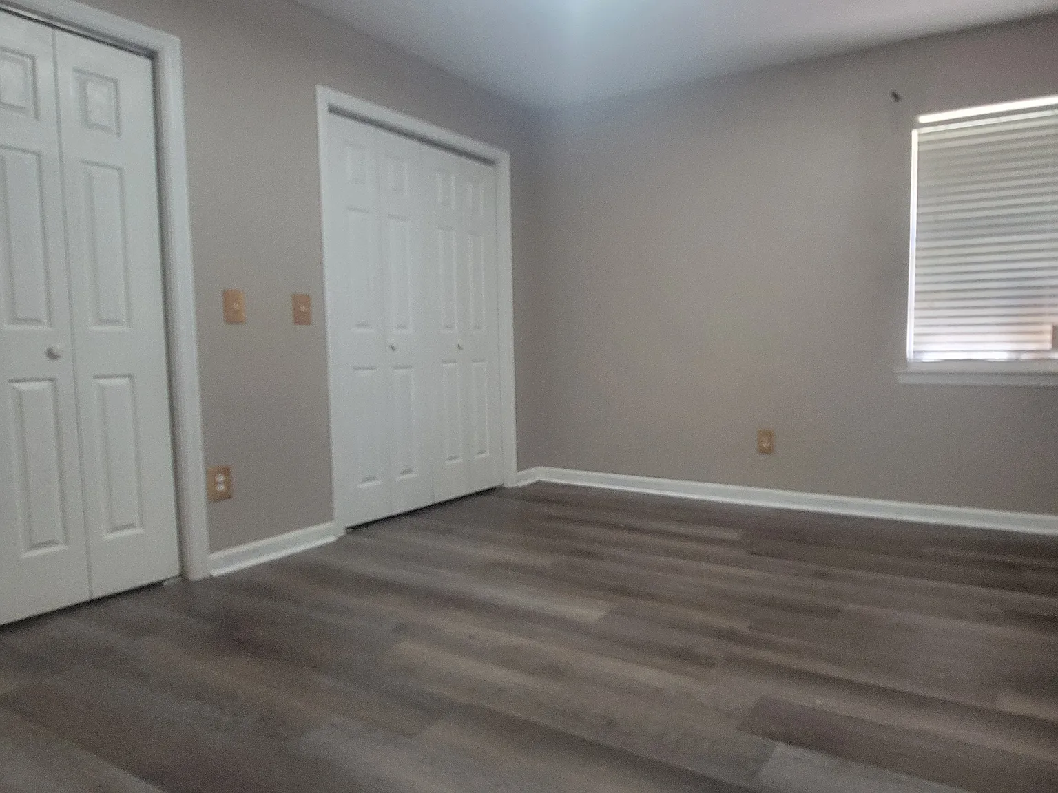 3 bed, 1.5 bath, 1121 sqft, $1,375 — Photo 2