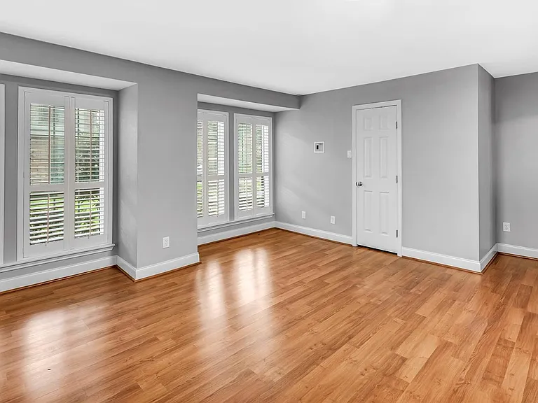 1553 W Sam Houston Pkwy S — Photo 5