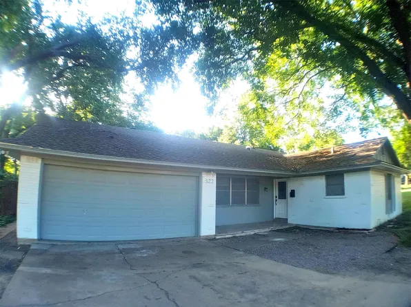522 NE 4th St, Grand Prairie, TX 75050