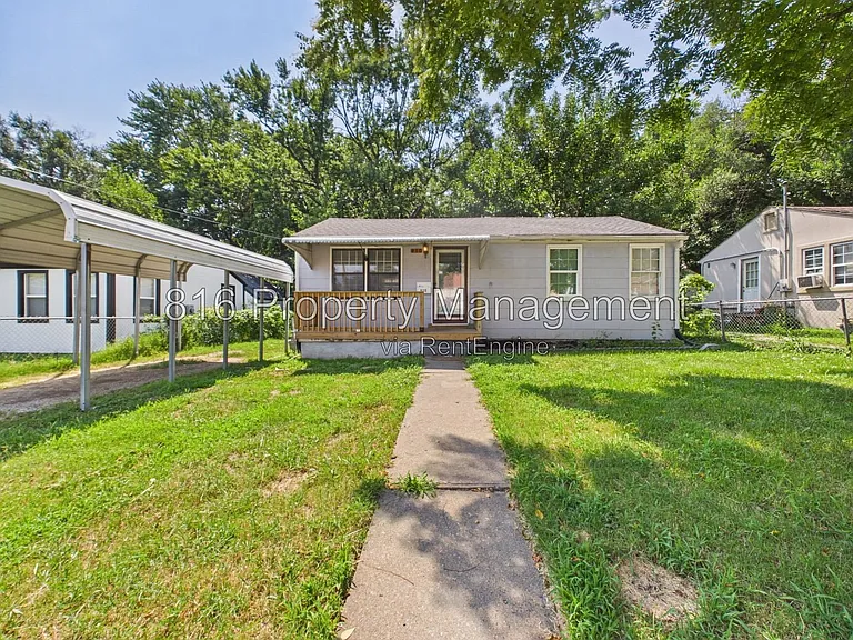 810 S Woodland Ave — Photo 1