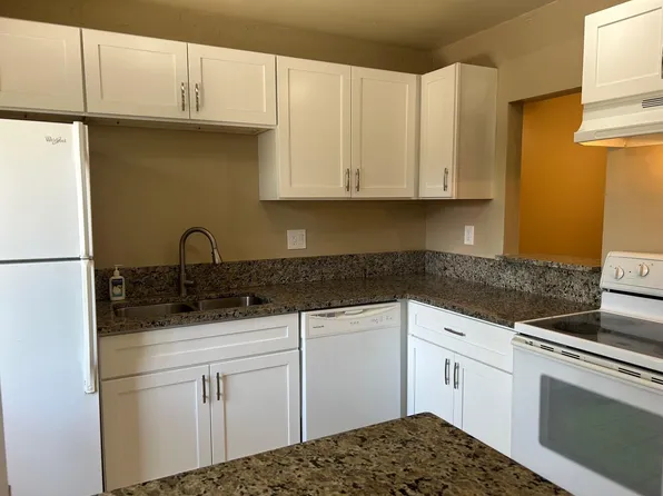 139 Sparrow Dr APT 3F, Royal Palm Beach, FL 33411