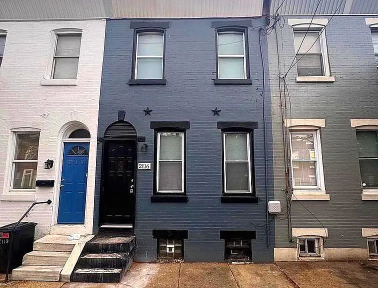 2116 E Cambria St — Photo 1
