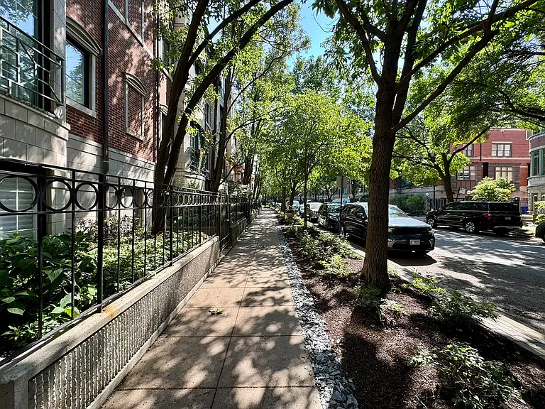 1413 S Prairie Ave — Photo 29