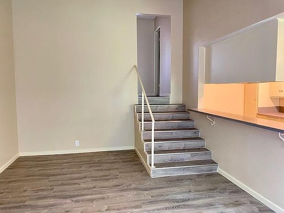 5th image of 1425 N Los Robles Ave APT 10