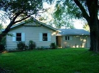 11918 W 70th Ter, Shawnee, KS 66216