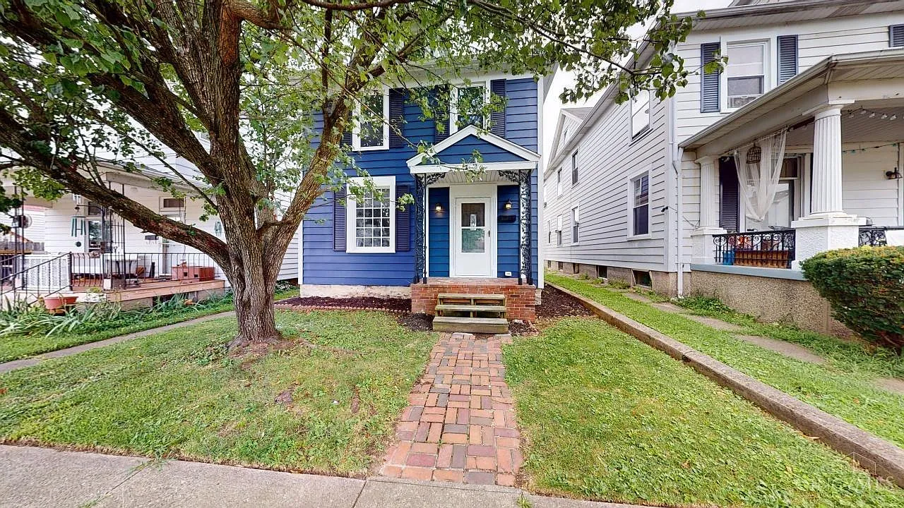 121 Progress Ave photo 1