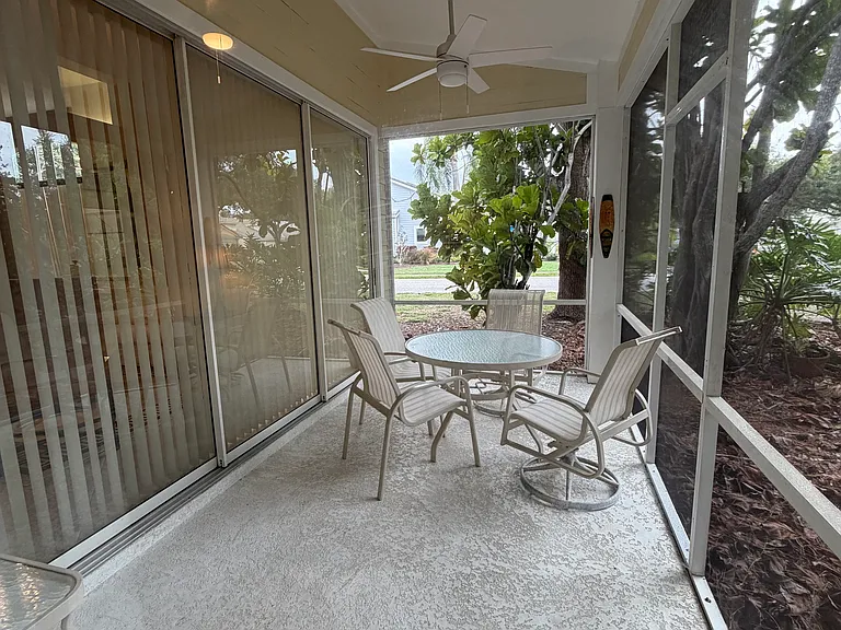 7630 Whitebridge Gln — Photo 29