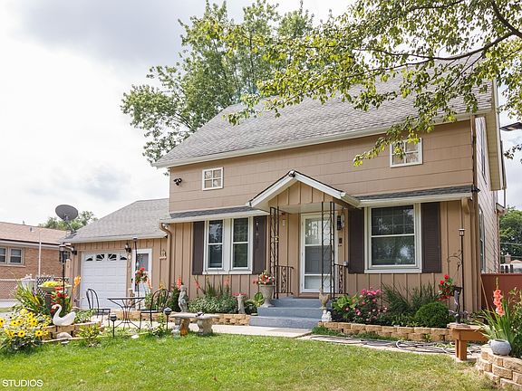 2nd image of 312 Spruce Ave