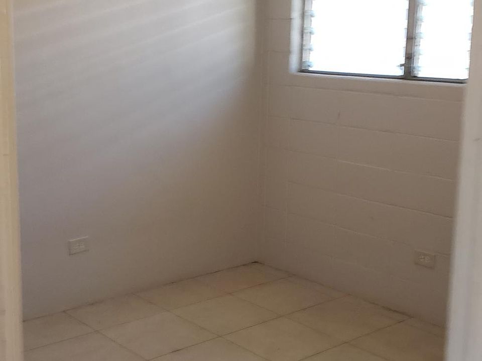 2nd image of 248 Kalihi St APT 8