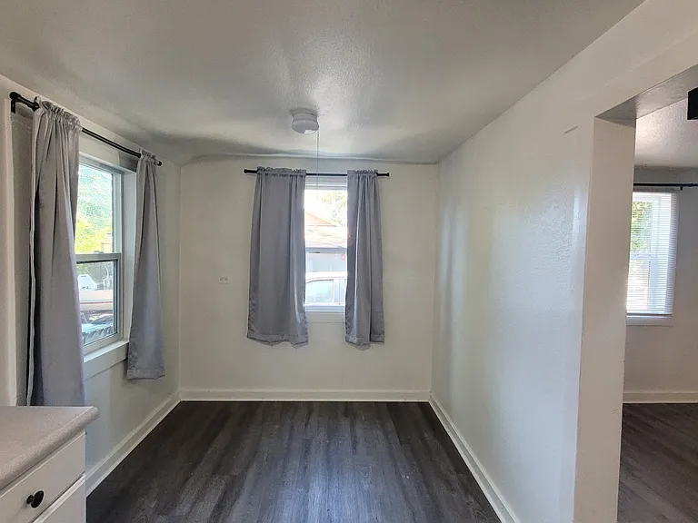 Lower Lakeshore Dr — Photo 5