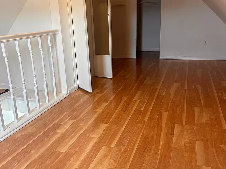 8906 Tonnelle Ave — Photo 12