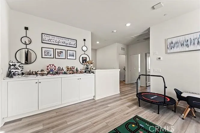 22719 Harmony Dr — Photo 16
