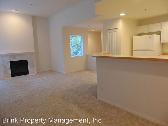 5th image of 5207 238th Ln SE #11-5