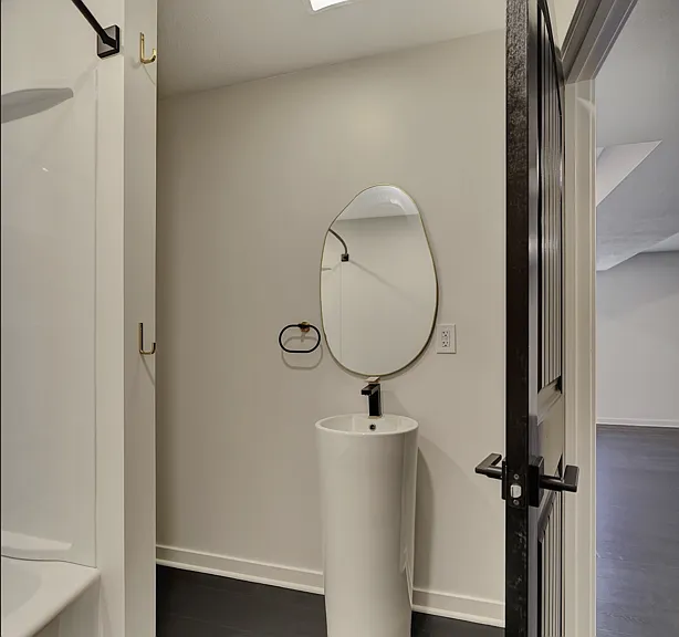 7339 Yankee Woods Dr — Photo 26