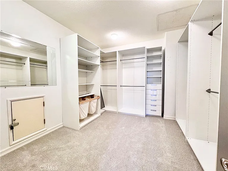 17 Pamela Way — Photo 18