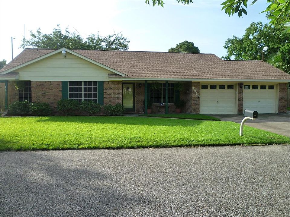 1st image of 7815 Bayside Dr