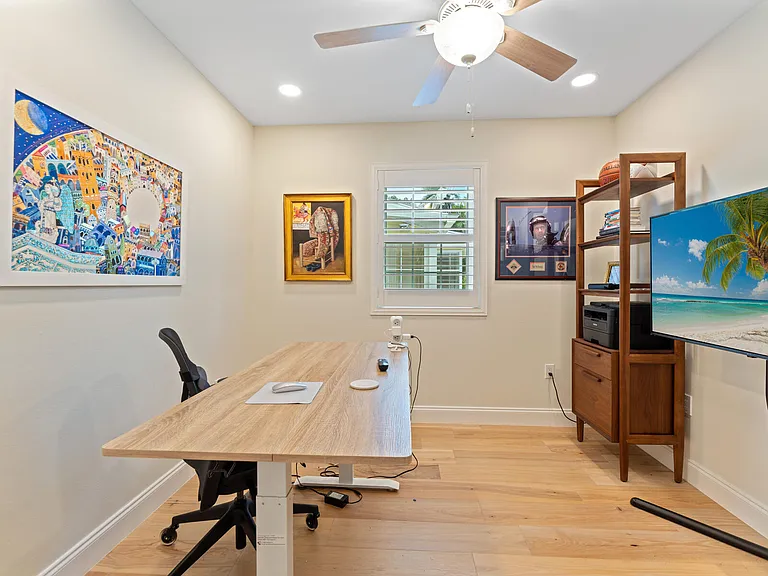 1843 Lincoln Dr — Photo 13