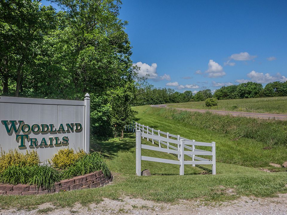 2nd image of 310 Woodland Trail Dr