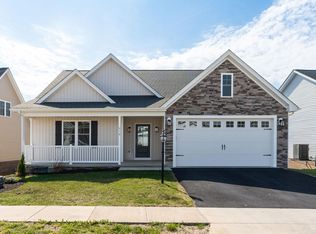 216 Spring Run Ln, Waynesboro, VA 22980