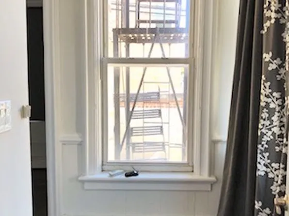 297 4th Street image 11 of 24