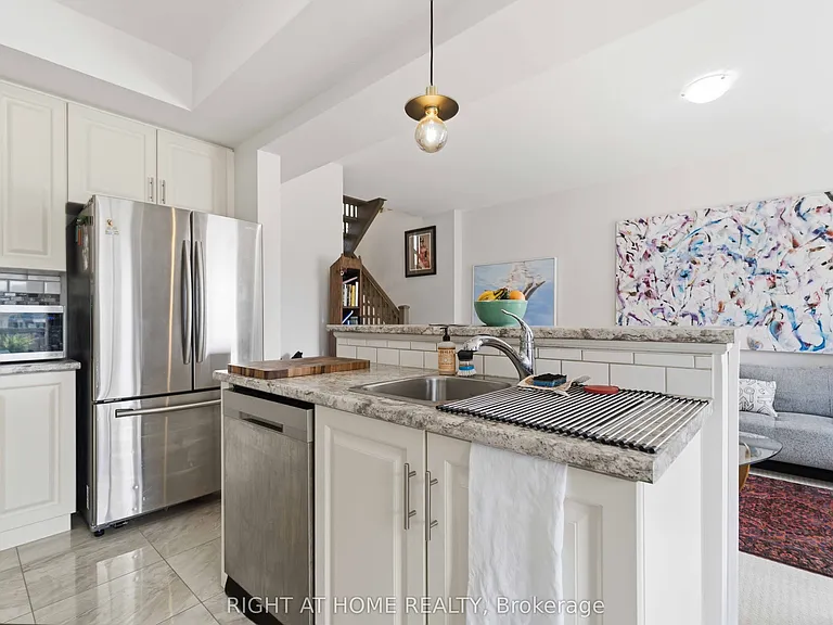 3859 Ryan Ave — Photo 21