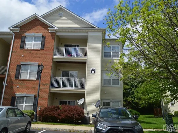 1137 Staats Ct, South Plainfield, NJ 07080
