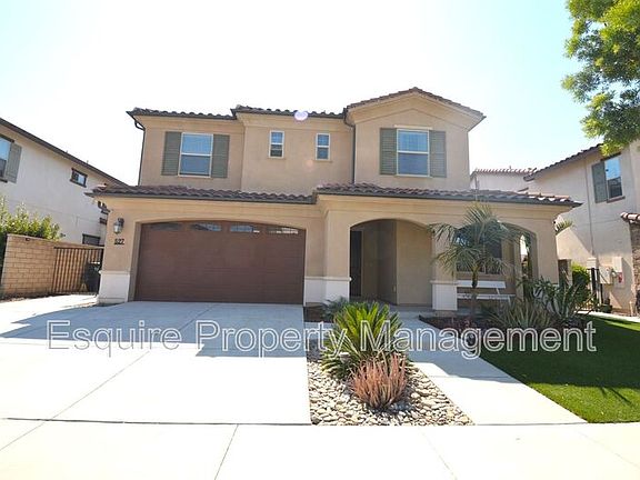 2nd image of 527 Elm Cottage Ct