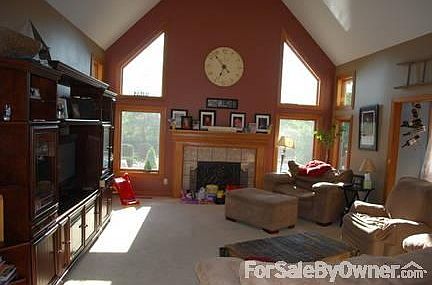 Open Floor plan
						:
						Vaulted ceilings in spacious Family room. Professionally custom painted in 2010
