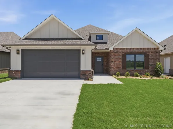 1009 S Chickasaw St, Skiatook, OK 74070