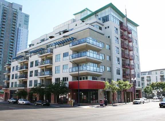 3rd image of 875 G St Unit 307