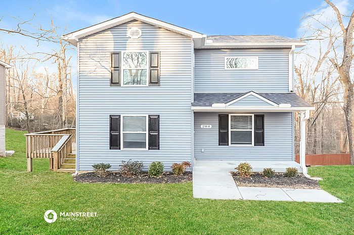 1st image of 204 Maple Dr