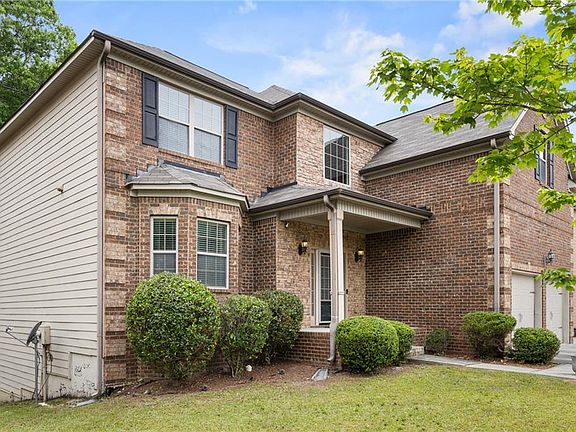 2nd image of 3876 Margaux Dr