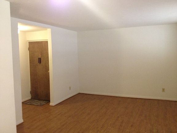 5th image of 505 Ludlow Ave APT 6