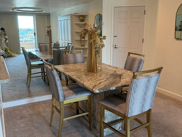 100 Harborview Dr #306 — Photo 6