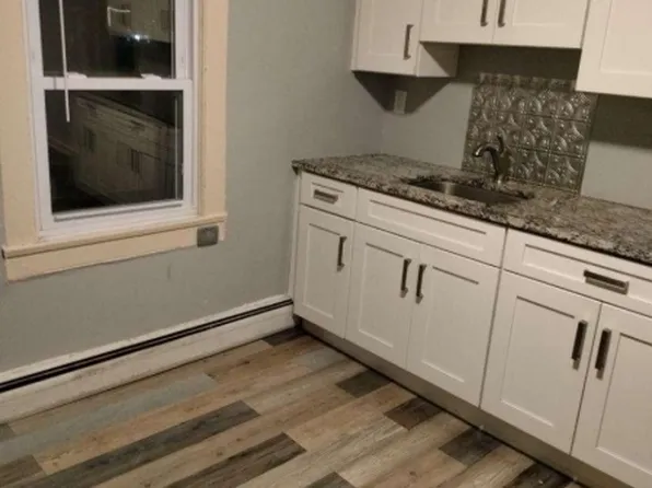 9 2nd St, Bloomfield Twp., NJ 07003