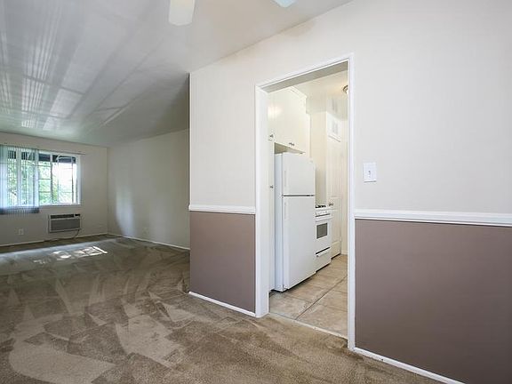 5th image of 1780 Grevelia St
