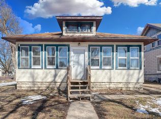 110 W Lincoln St, Ceylon, MN 56121