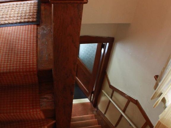 3rd image of 1515 W Rosemont Ave #2