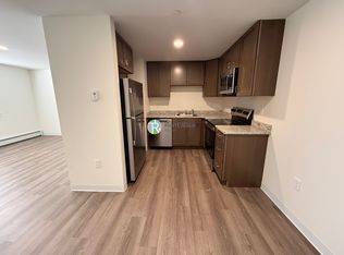 1741 Washington St APT 13, Braintree, MA 02184