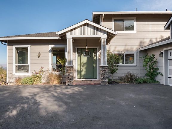 4th image of 16330 Matilija Dr